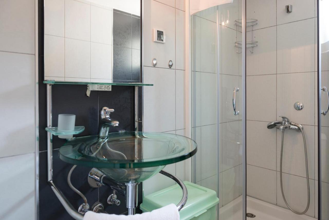 Green Home Apartments Kotor Ngoại thất bức ảnh
